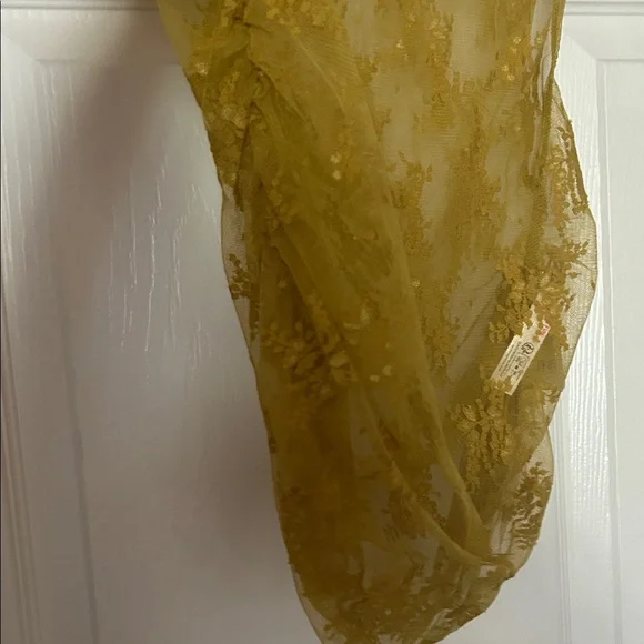 Intimately Free People Sheer Mustard Lace Sleeveless Top NWT size small - Picture 3 of 6